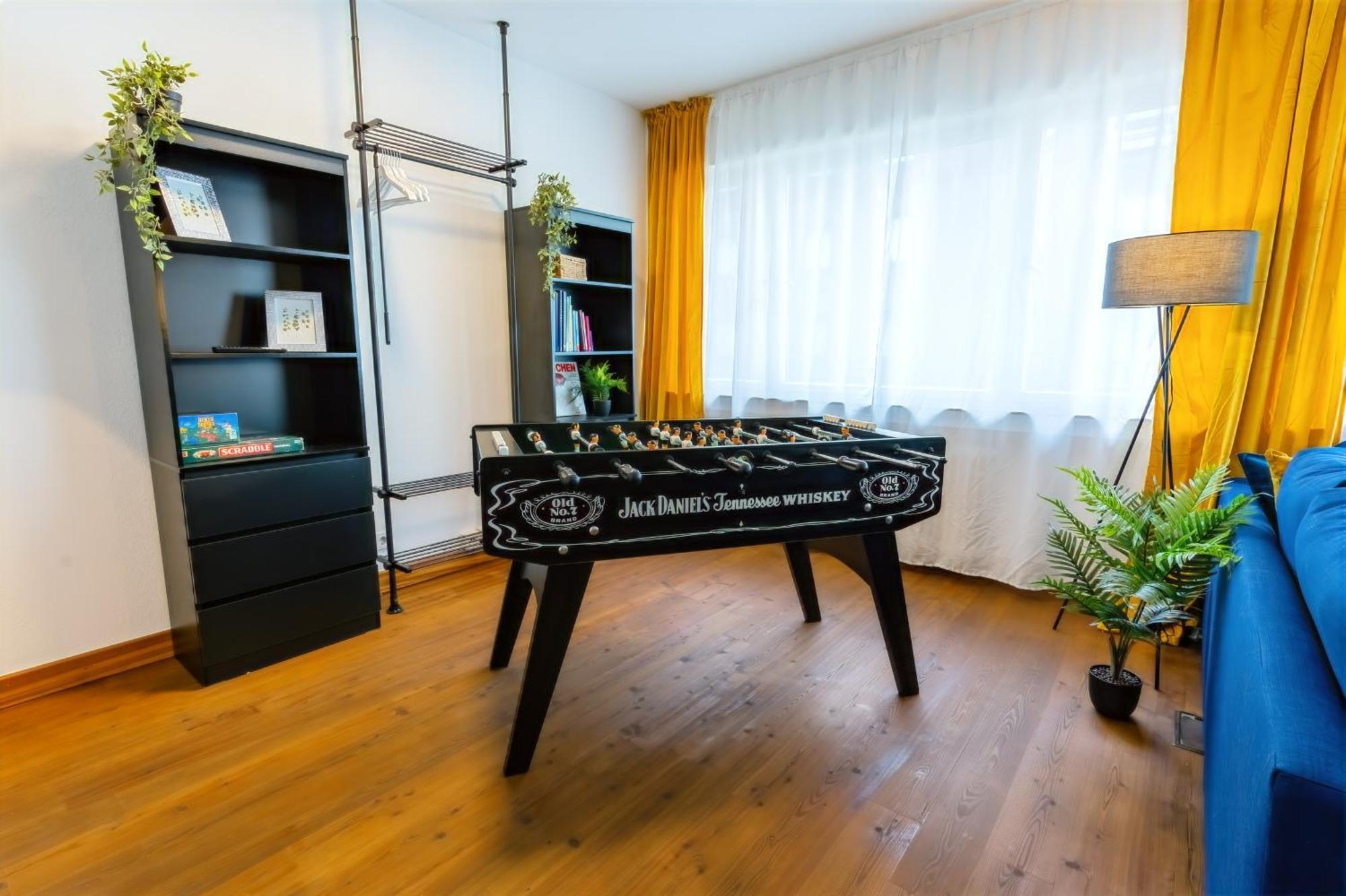 The Big Muenster Fuer Bis Zu 12, Whirlpool, Sauna, Zentral, Tischfussball, Balkon, Gasgrill Ulm Exterior photo