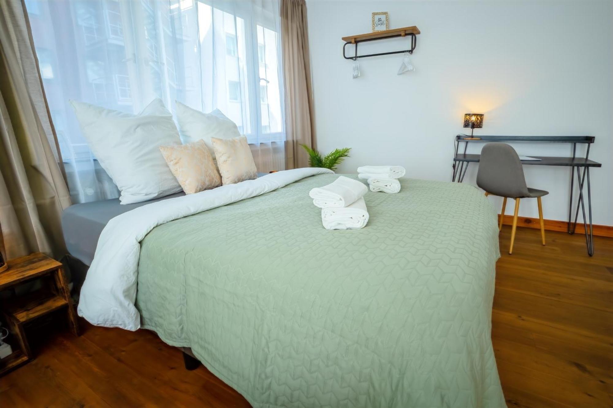 The Big Muenster Fuer Bis Zu 12, Whirlpool, Sauna, Zentral, Tischfussball, Balkon, Gasgrill Ulm Exterior photo